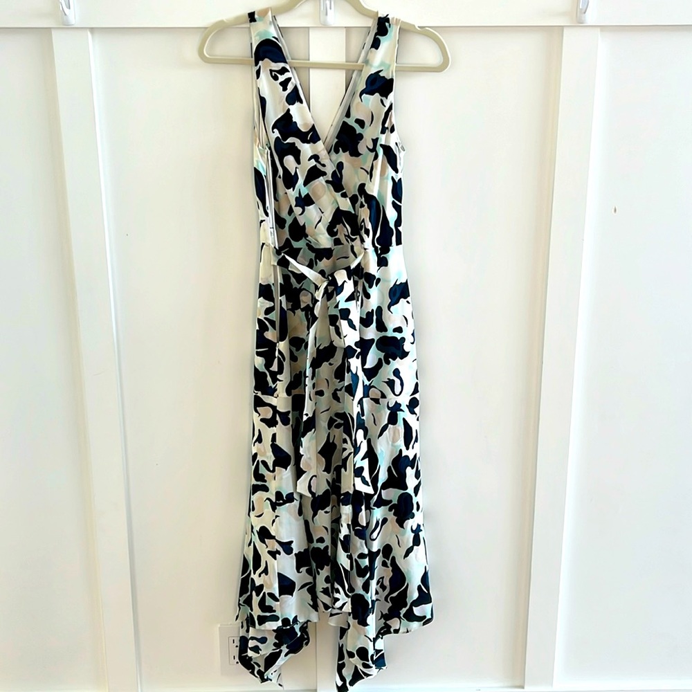 Club Monaco floral print maxi dress Size 2